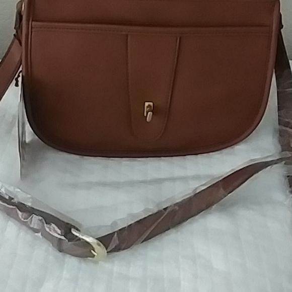 NWT Tan Handbag - Picture 3 of 9